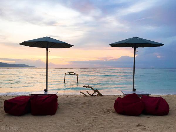 自轉島嶼,是小島真的在轉動還是隻是錯覺? 自轉島嶼,是小島真的在轉動還是隻是錯覺?