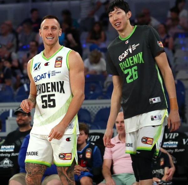 林書豪狀態下滑嚴重，周琦未被隔離，哈德森成CBA第一人