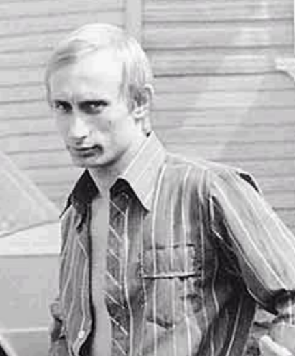 1985年蘇聯清洗克格勃，特工普京如何死裡逃生，跑到德國“度假”