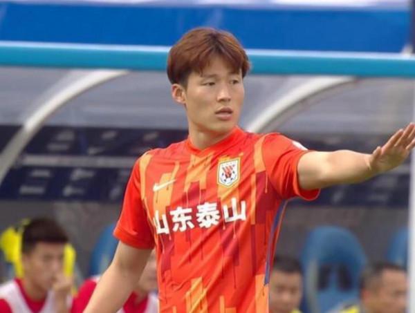 冠軍終歸這裡！山東魯能泰山中超奪冠！王者歸來