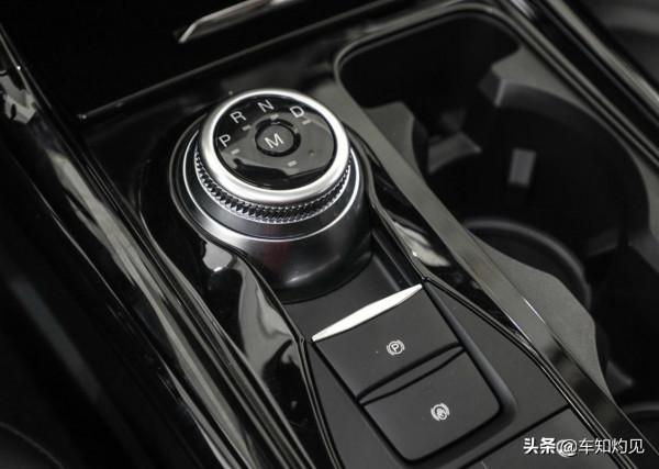 手握30多萬元預算,想買臺動力強的六座SUV!福特探險者怎麼樣? 手握30多萬元預算,想買臺動力強的六座SUV!福特探險者怎麼樣?