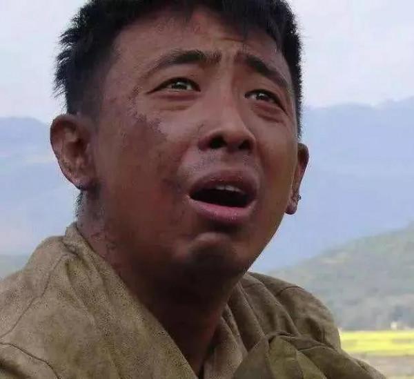 小鮮肉們請不要矯揉做作，看看《我的團長我的團》，這才是演員