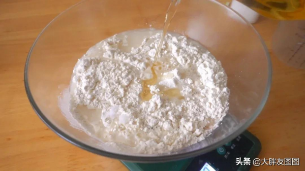 不要烤箱,一口鍋搞定,教你做低甜度紫米麵包 不要烤箱,一口鍋搞定,教你做低甜度紫米麵包