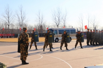 組圖｜冬季大練兵，“燃”起來