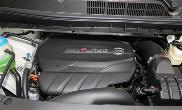 外觀上檔次，空間寬敞，乘坐舒適，實拍體驗傳祺M8大師系列至尊版