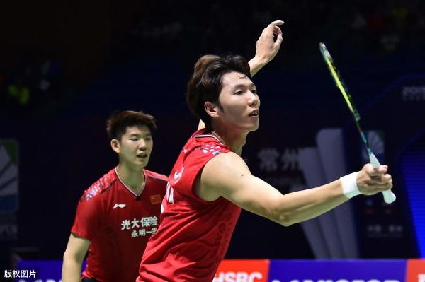 羽毛球雙打意識、基本握拍、手法、步法特點，像一名刺客一樣思考