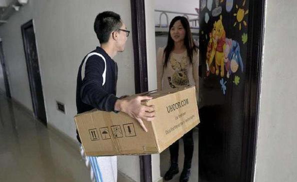 大一新生寢室標語走紅，輔導員看後捧腹大笑，00後果真有才