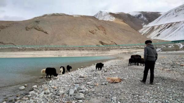 帕米爾高原之行，遇到塔吉克大叔搭車，路上發生的故事（15）