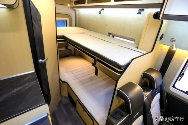 景宴-棲599 B型房車，靈活車身，舒適性可與C型車相比