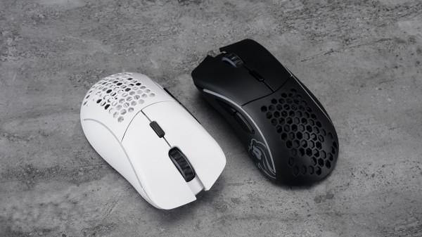 Glorious Model D無線輕量化遊戲滑鼠評測：模範手感