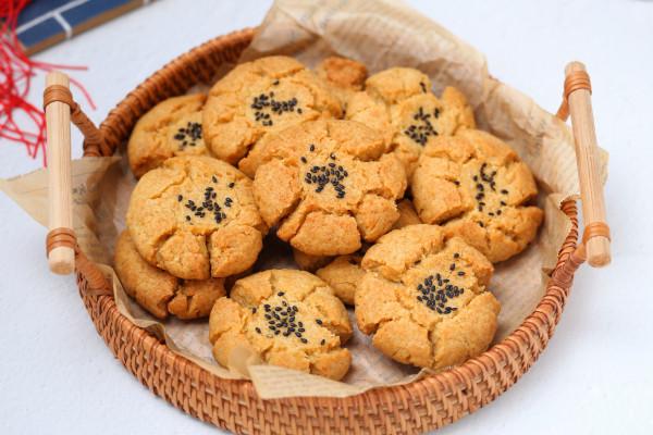 用玉米油做傳統中式糕點，攪一攪簡單零失敗，香酥美味直掉渣