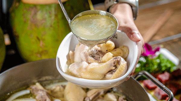 和廣東打了50架,也沒在“誰更會吃雞”這個問題上分出高下 和廣東打了50架,也沒在“誰更會吃雞”這個問題上分出高下