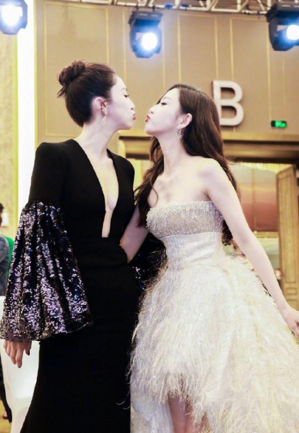 酷似雙胞胎合體！董璇佟麗婭曬合影過中秋：有愛的人就要在一起