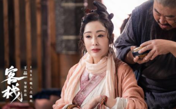 老戲骨重出江湖是個錯？張敏演技被罵尷尬，李嘉欣住ICU被嘲活該