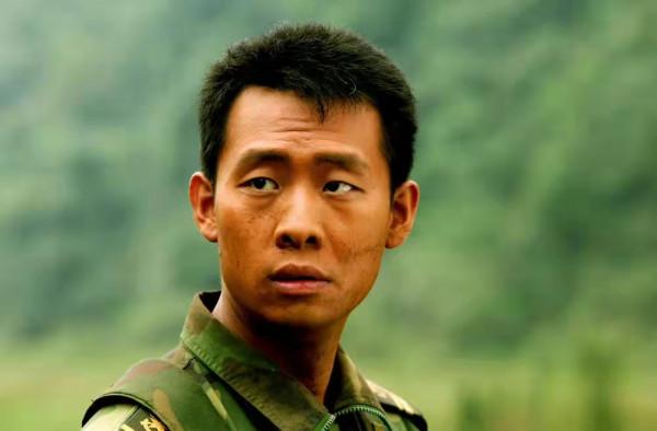 士兵突擊主演罕見合體!王寶強站C位張國強鑲邊,演員近況大不同 士兵突擊主演罕見合體!王寶強站C位張國強鑲邊,演員近況大不同