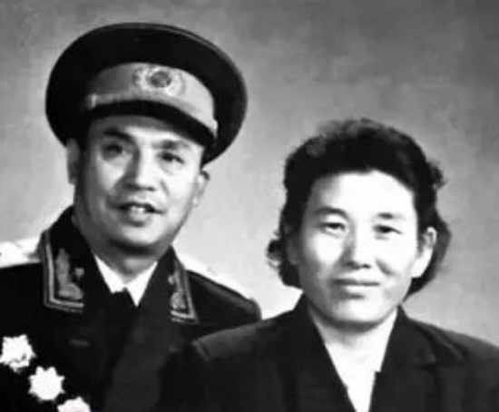 1988年郭維城赴美，拜訪張學良原配，于鳳至：可算見到國內親人了