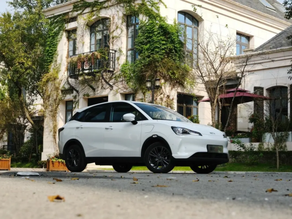 想買車的再等等!11月竟有這麼多新車上市,最低5萬開回家 想買車的再等等!11月竟有這麼多新車上市,最低5萬開回家