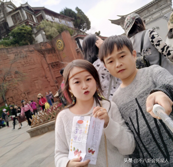 娛樂圈的袖珍人,身高最矮1.15米,他們做網紅、當總裁、年入百萬 娛樂圈的袖珍人,身高最矮1.15米,他們做網紅、當總裁、年入百萬