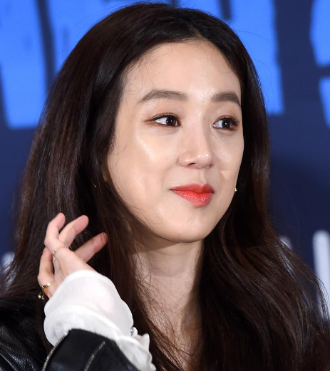 曾經貌美楚楚動人，現越整越殘、各有各醜，韓國女神顏值大變樣