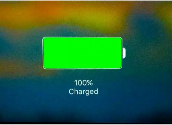 手機充整晚傷電池？上滑關App省電？專家解析6大手機使用謎題