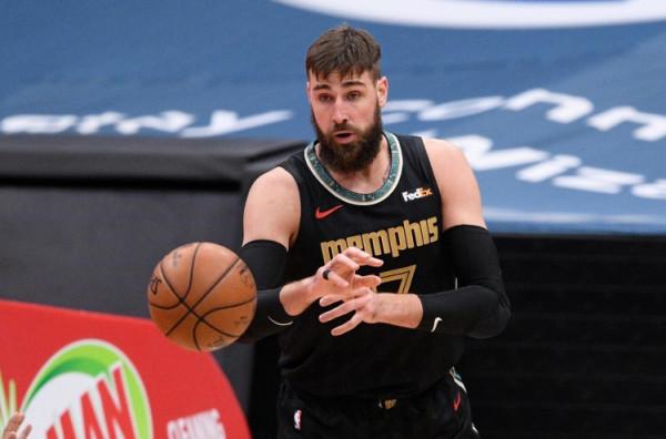 時代變了!2米13大中鋒單場7記三分,轟39+15,姚明本該比這還猛 時代變了!2米13大中鋒單場7記三分,轟39+15,姚明本該比這還猛