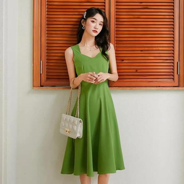 詩詞•綠色連衣裙少女