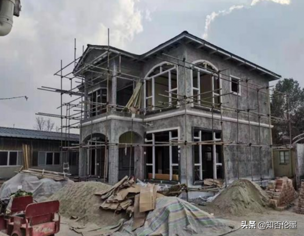 農村蓋房子，“地面抬高”多少合適？聽聽資深建築師的建議