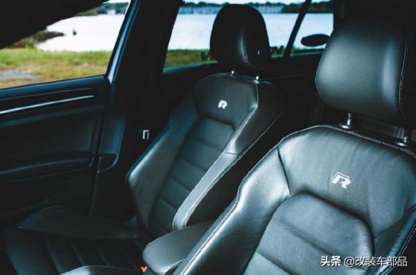 上得車展 下得賽道 外在優美 內在兇猛 七代高爾夫 R 上得車展 下得賽道 外在優美 內在兇猛 七代高爾夫 R