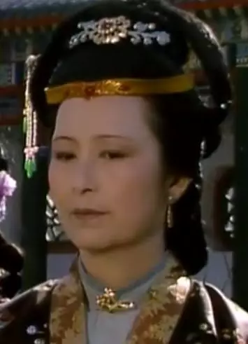 《紅樓夢》只知通靈寶玉?堪比珠寶展的大觀園,戴的珠寶大有來頭 《紅樓夢》只知通靈寶玉?堪比珠寶展的大觀園,戴的珠寶大有來頭