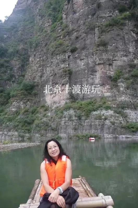 老年的母親生下一個機敏的女兒 老年的母親生下一個機敏的女兒