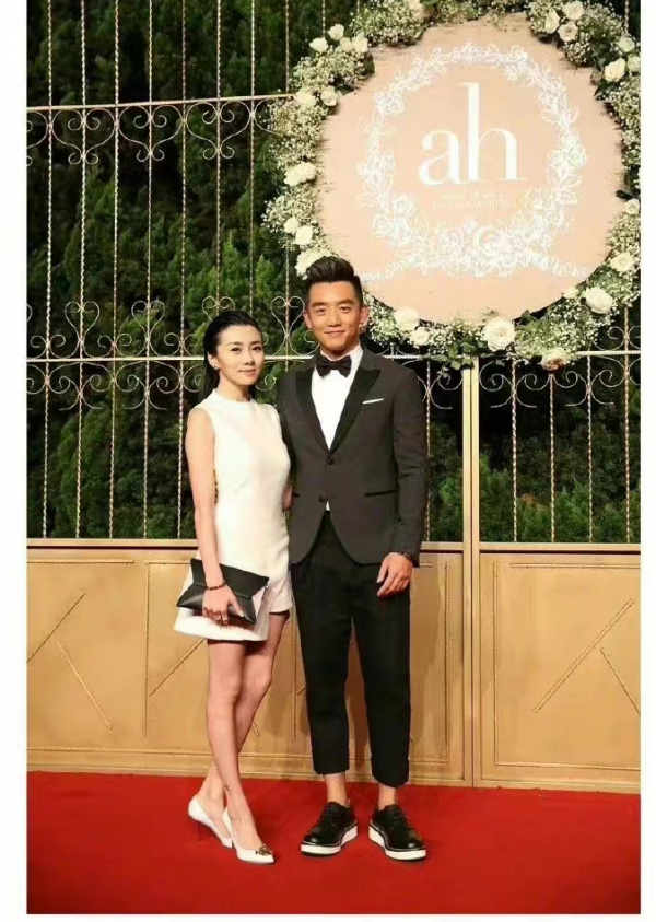 黃曉明婚禮有毒，參加的嘉賓被封殺、離婚、聲名狼藉，各個有故事