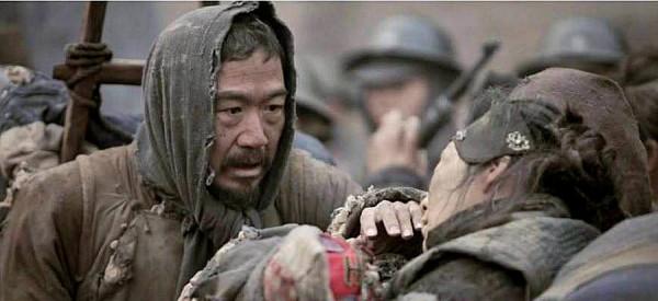 為演饑民拍戲途中餓到昏倒，2年沒吃過大米，張國立為角色不要命