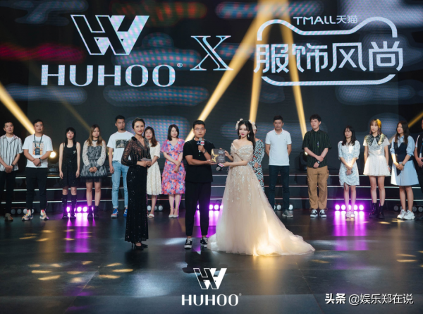 她是天貓服飾一姐，單場直播帶貨超2000萬，粉絲叫她換裝狂人