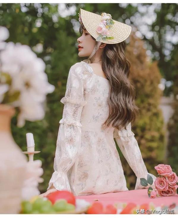 日常穿搭-刺繡公主連衣裙