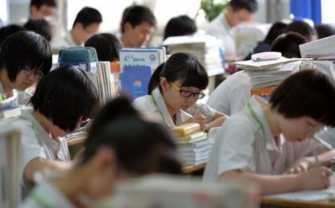 安徽學霸丁雯琪：17歲被8所世界名校錄取，家庭教育是其成功關鍵