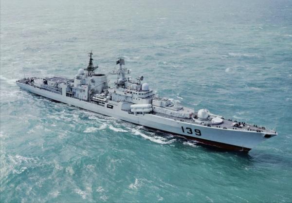 驅逐艦驅逐的到底是啥？驅逐艦和護衛艦任務相似，又有著什麼區別