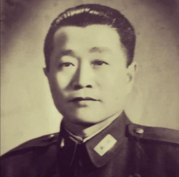 1973年杜聿明參觀毛主席故居後，提出一個要求：幫我給後人留句話