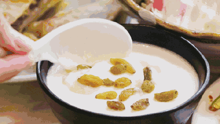 吃撐了後喝酸奶,有助於消化嗎? 吃撐了後喝酸奶,有助於消化嗎?