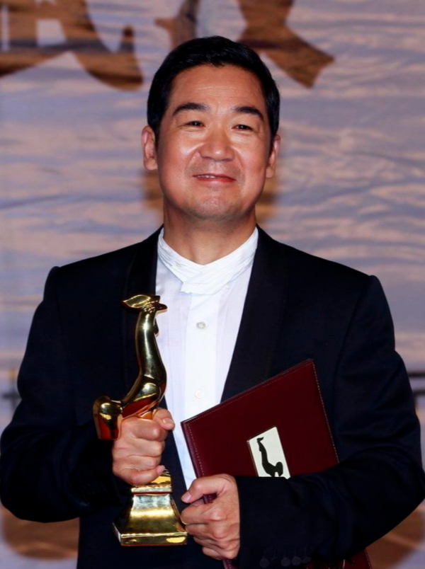 歷屆金雞獎最佳男主角獲獎瞬間：富大龍最淡定，張譯緊張到口吃