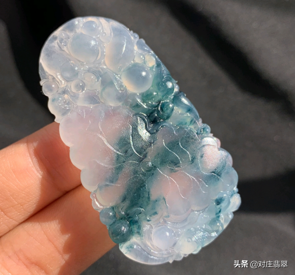 翡翠邊角料都很便宜?那是因為高貨見得少 翡翠邊角料都很便宜?那是因為高貨見得少