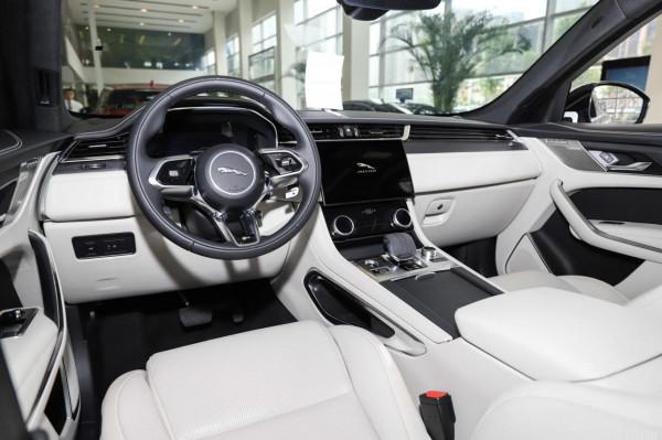 同級顏值標杆 BBA之外運動SUV首選 實拍新款捷豹F-PACE 同級顏值標杆 BBA之外運動SUV首選 實拍新款捷豹F-PACE