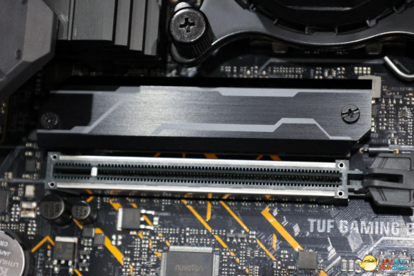 華碩TUF GAMING B660M-PLUS WIFI D4重炮手：板雖小，功能全