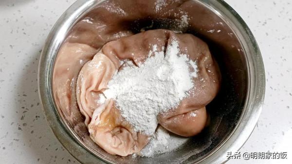 三口之家的一餐:蒸排骨、燉酥肉、醪糟小湯圓,太滿足了 三口之家的一餐:蒸排骨、燉酥肉、醪糟小湯圓,太滿足了