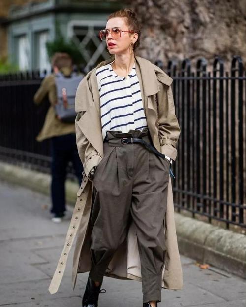 工裝褲到底有多酷炫多時髦?來看看最有格調的工裝褲穿搭 工裝褲到底有多酷炫多時髦?來看看最有格調的工裝褲穿搭