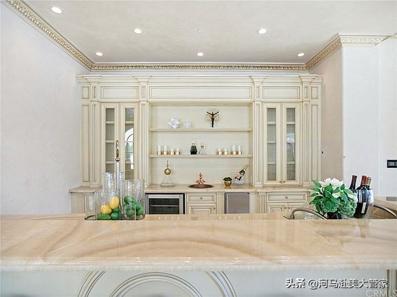 2200w的海岸線豪宅，可以欣賞到什麼景色？