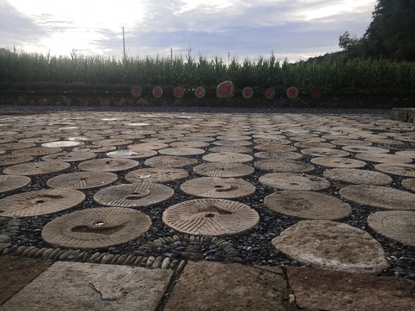 安徽歙縣紹濂鄉：“去四化增四味”這個村子有味道