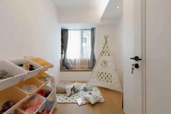 她家僅有75㎡，卻因佈局巧妙走紅，裝修效果大氣堪比小豪宅