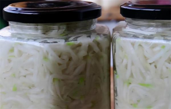 教你在家醃芥菜,脆爽下飯又嗆鼻,醃1天就能吃,放一年不壞 教你在家醃芥菜,脆爽下飯又嗆鼻,醃1天就能吃,放一年不壞