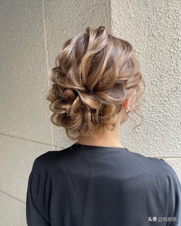 2022新年女發怎麼挑?我推薦這4種,復古精緻超時尚 2022新年女發怎麼挑?我推薦這4種,復古精緻超時尚