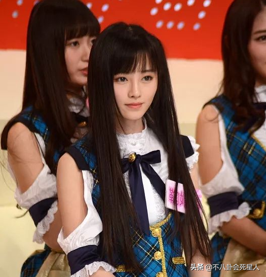 “換頭改命”的8位女星，換個頭資源人氣暴漲，五官看不出原樣